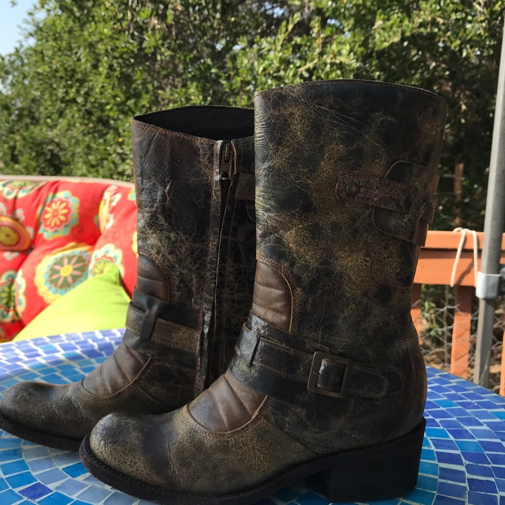 Fabulous Distressed Leather Boots👢Never worn! - Picture 4 of 8